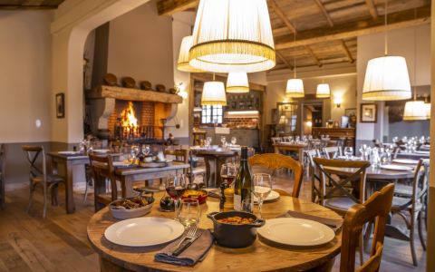 Restaurant The Table of A Pignata